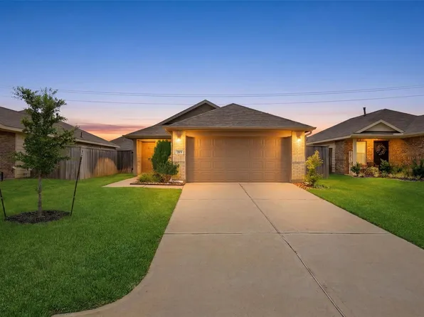 213 Rustic Ridge Cir, Magnolia, TX 77354