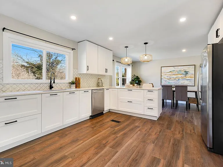 87 Fisher Ln — Photo 8