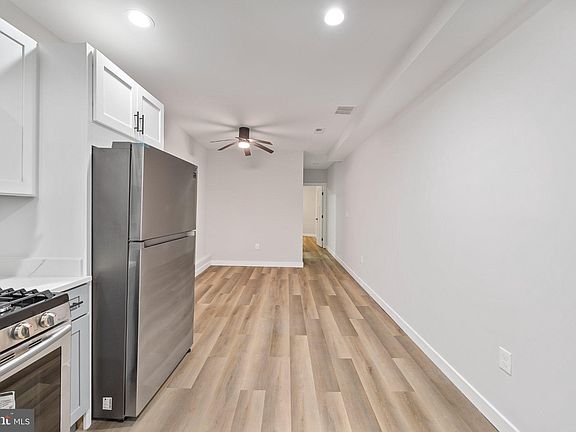 4th image of 2037 McCulloh St #0