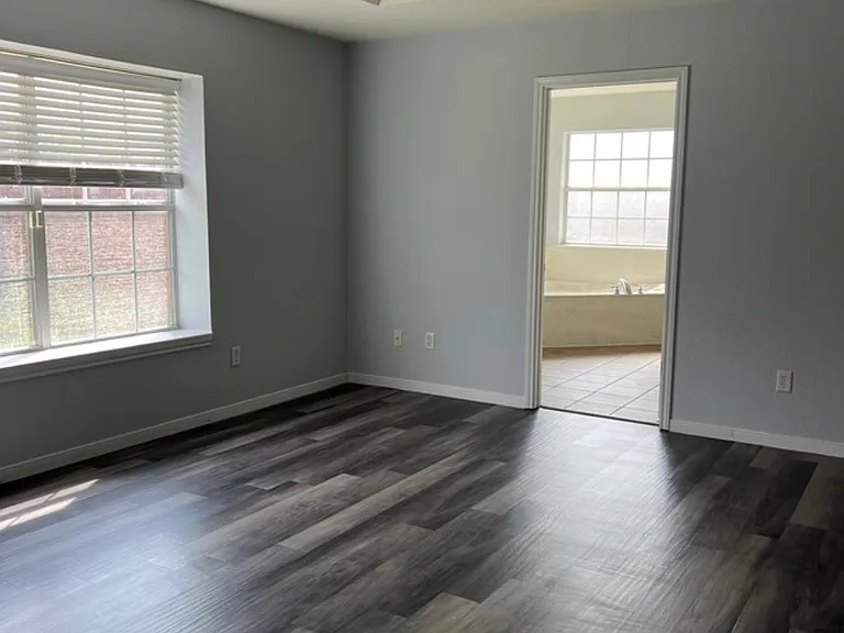 4301 Capri Dr — Photo 16