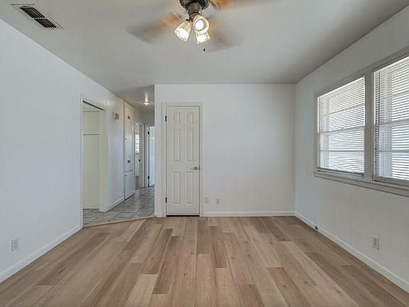 5th image of 4614 36th St