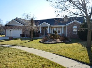 505 Mouton Ct, Savoy, IL