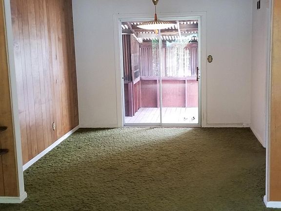 4th image of 257 W Oakwood Blvd