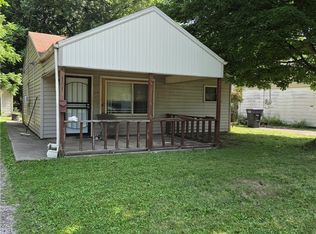 1814 Victoria St SW, Warren, OH 44485