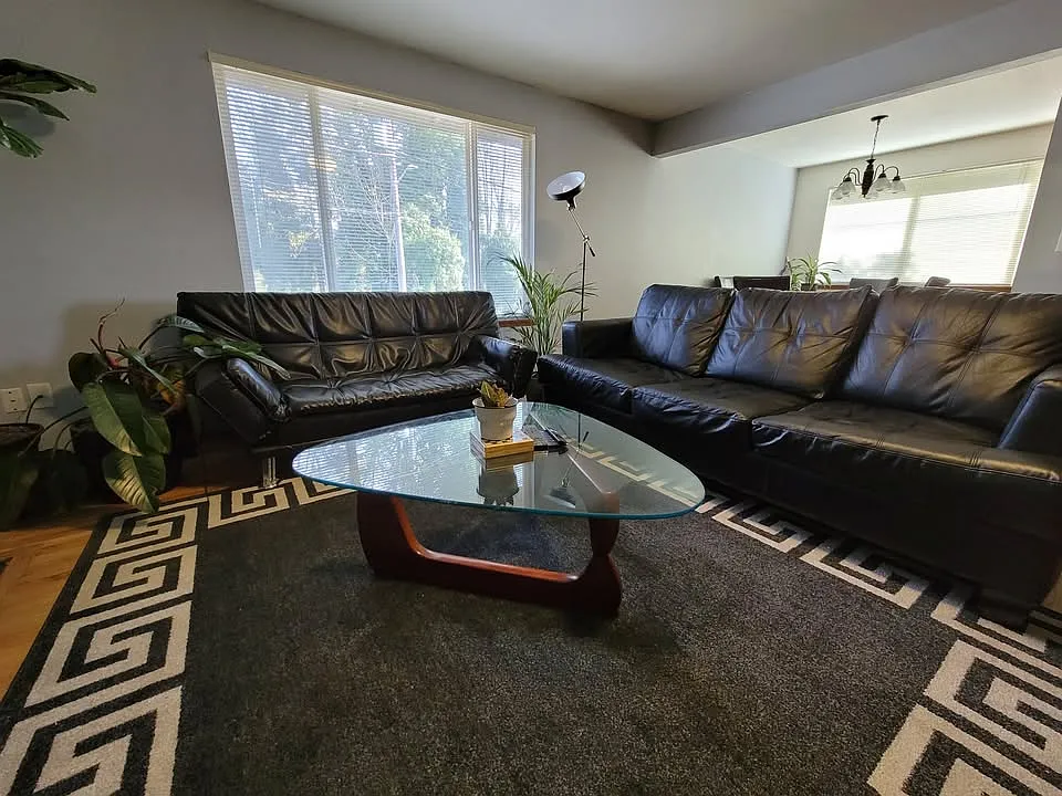2 bed, 1560 sqft, $2,100 — Photo 3
