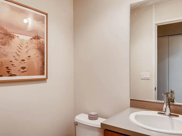 15209 NE 81st Way #105 — Photo 11