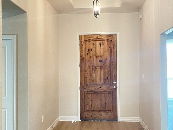 4th image of 1634 Dryden Ave