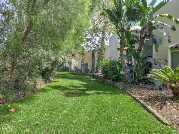 39 Dearborn Pl APT 93, Goleta, CA 93117
