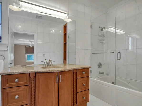 5 Boulevard image 20 of 37