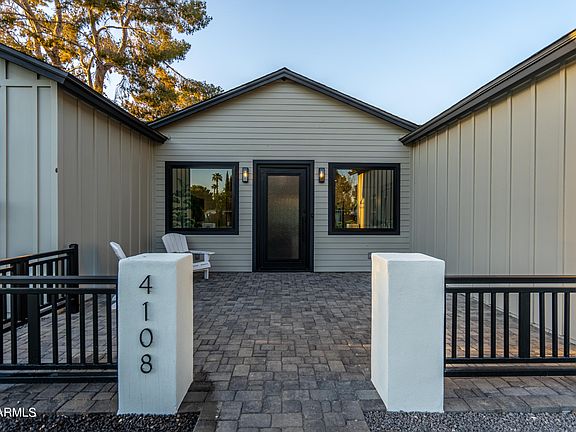 3rd image of 4108 E CAMBRIDGE Avenue