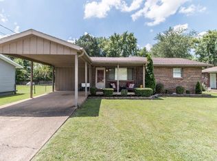 318 W Henry St, Poplar Bluff, MO 63901