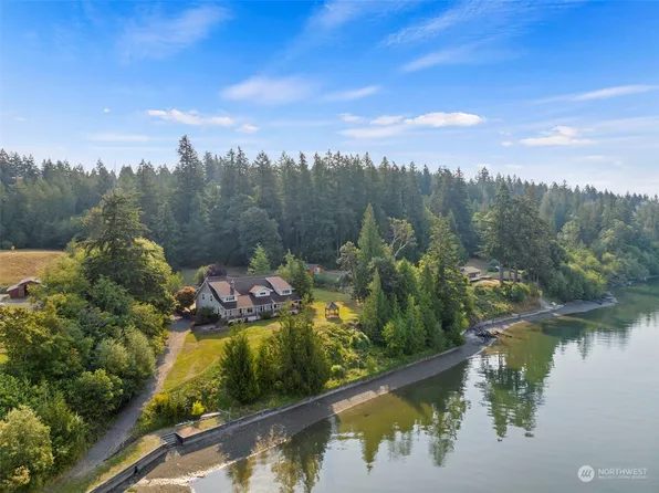 8137 Kerbaugh Road NE, Olympia, WA 98516