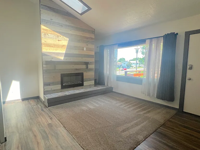 Portage Village Apartments — Photo 8