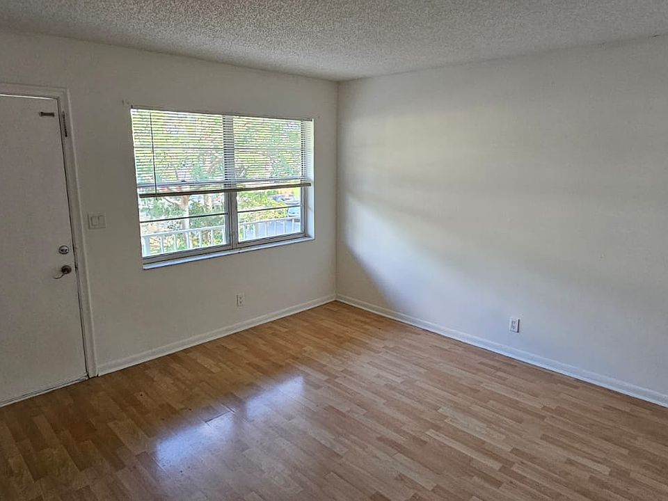 1st image of 5180 NE 6th Ave