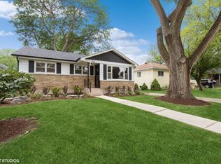 280 Dalton Ave, Mundelein, IL
