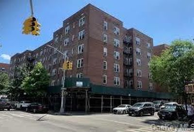 4240 Bowne St #2j, Flushing, NY, 11355