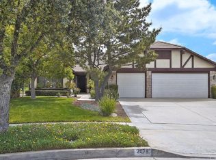 2078 Coolcrest Ave, Upland, CA 91784