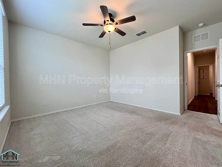 4105 Paddock Trl — Photo 23