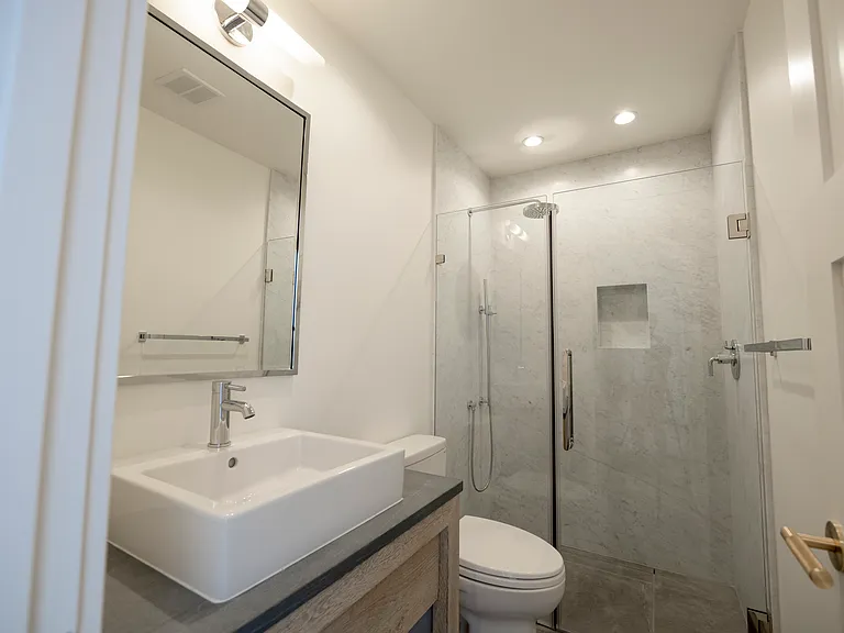 101 Grand Ave #11 — Photo 17