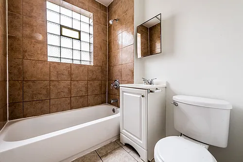 5800-04 S Artesian Ave Chicago, IL 60629 Photo 1