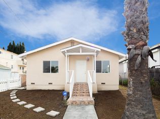 923 W 2nd St, San Pedro, CA 90731