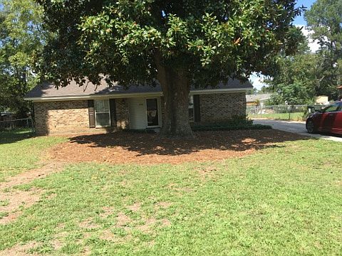 1st image of 304 Woodward Dr