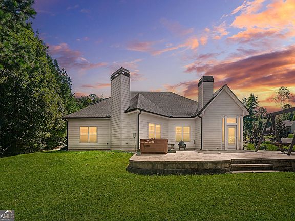 5th image of 775 Vaughn Rd