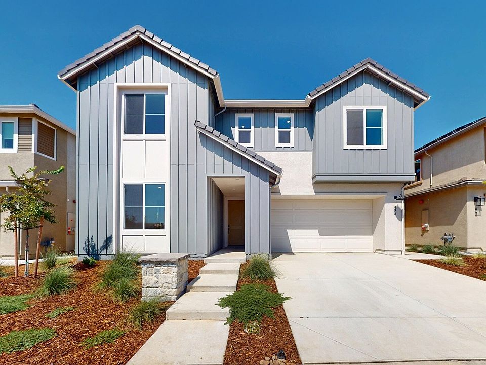 Mountaingate 48 Exterior