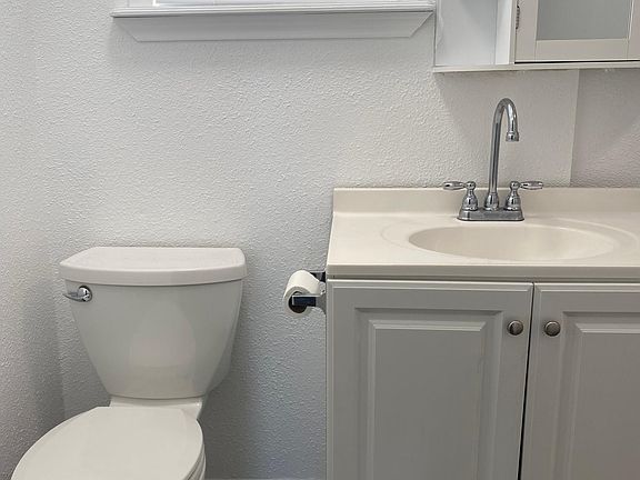 5th image of 1530 Daly Dr