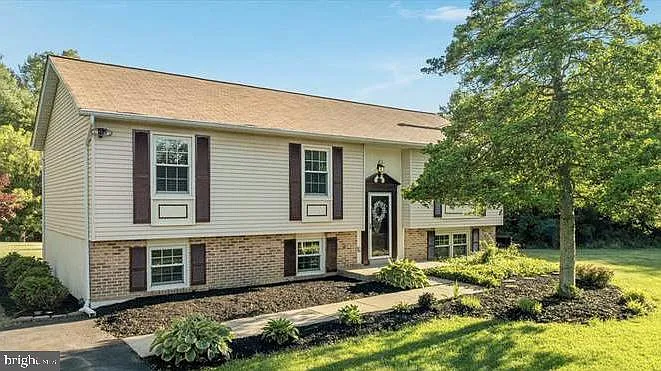 8201 Morningside Dr