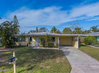 2480 Del Rio Way, Dunedin, FL 34698