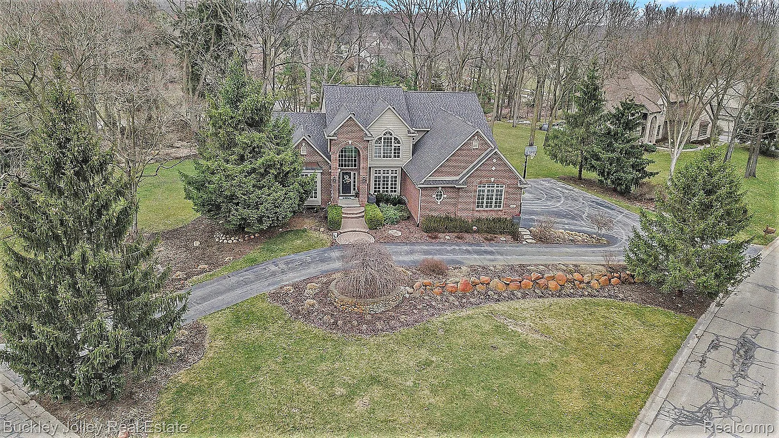 6150 Windemere Point photo 1