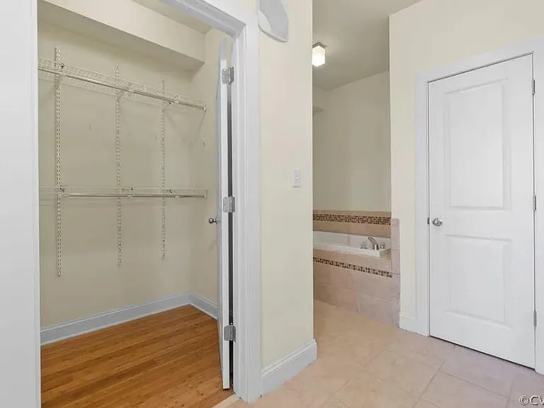 1333 W Broad St #414 — Photo 13