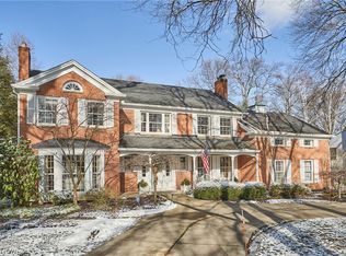 2457 Covington Rd, Akron, OH 44313