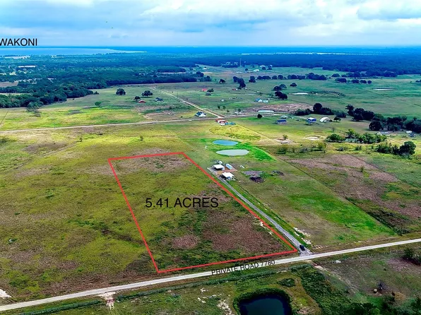 421 Private Road 7780, Wills Pt, TX 75169