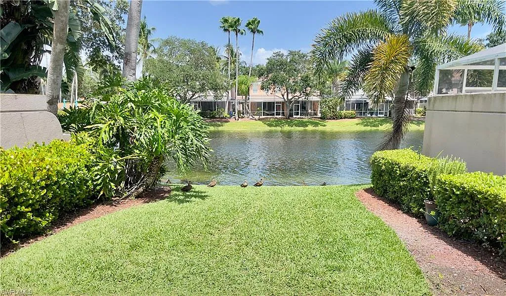 3 bed, 2.5 bath, 1611 sqft, $2,700 — Photo 3