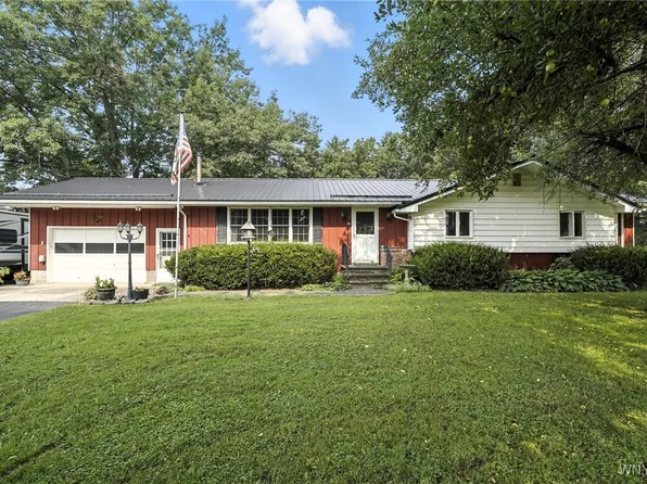 932 Creek Rd, Attica, NY 14011