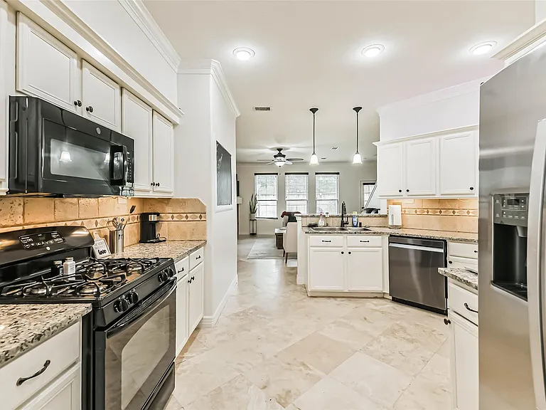 22538 Goss Spring Ct — Photo 6