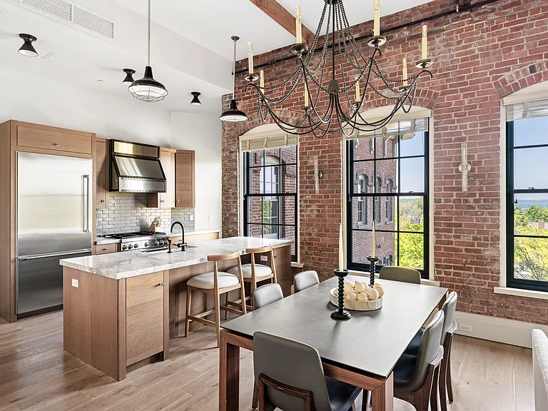 15 Church St #Penthouse 402 — Photo 15