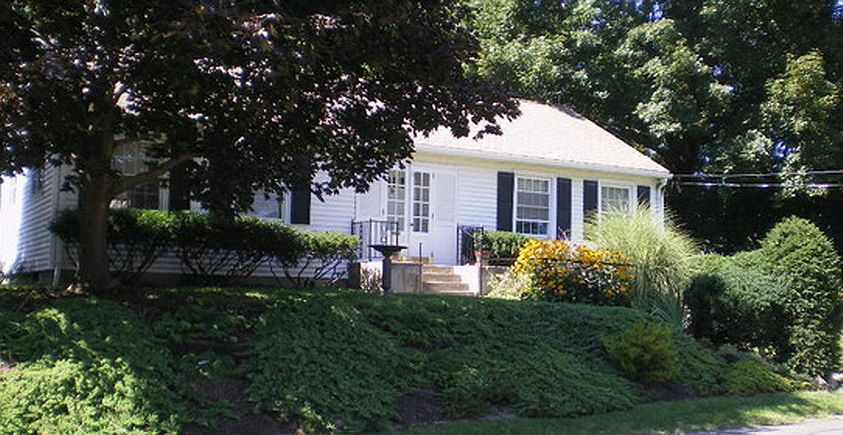 1st image of 6 Becraft Ave