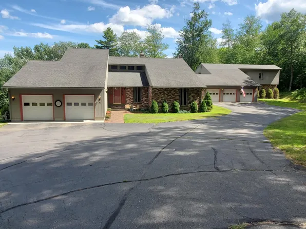 31 Myron Hall Road, Raymond, ME 04071