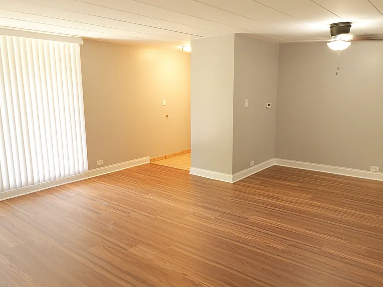 12546 Fairview Ave #2E — Photo 4
