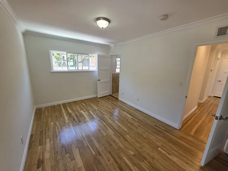 20758 Stephanie Dr — Photo 12