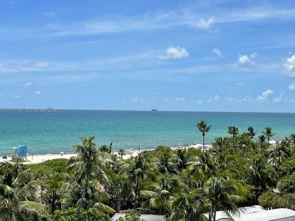 5313 Collins Ave #710