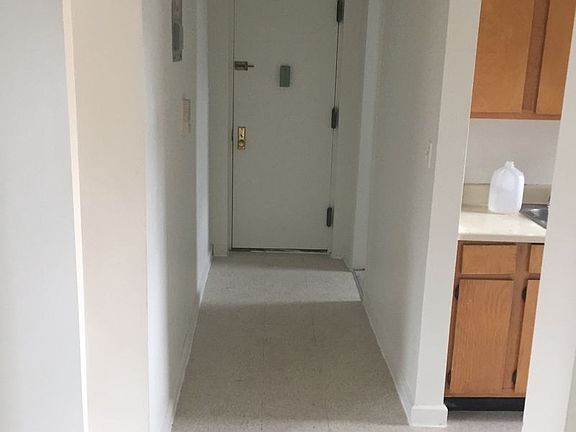 4th image of 66 Lewis Ave APT 6