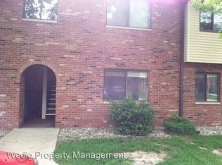 1904 Oliver Dr, Urbana, IL 61802