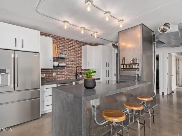 207 W Clarendon Ave B22, Phoenix, AZ 85013