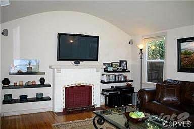 4th image of 5625 Mammoth Ave