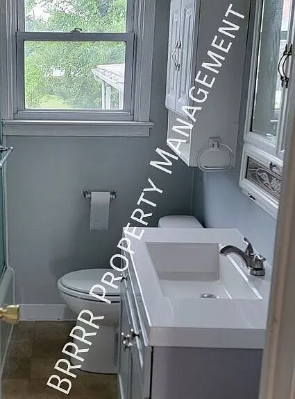 2234 Easton Ave — Photo 14