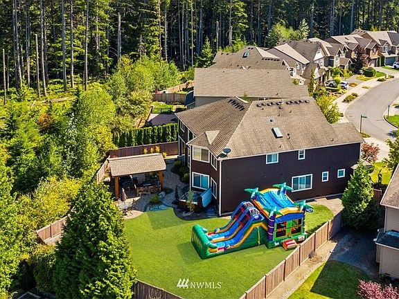 Premium cul-de-sac homesite that backs to a protected greenbelt for added privacy.
